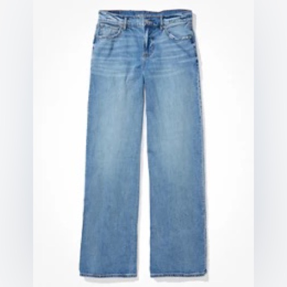 American Eagle Low Rise Baggy Jeans
